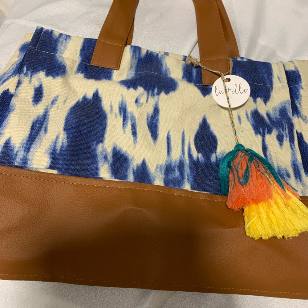 Lu and Elle tie-dye bag.